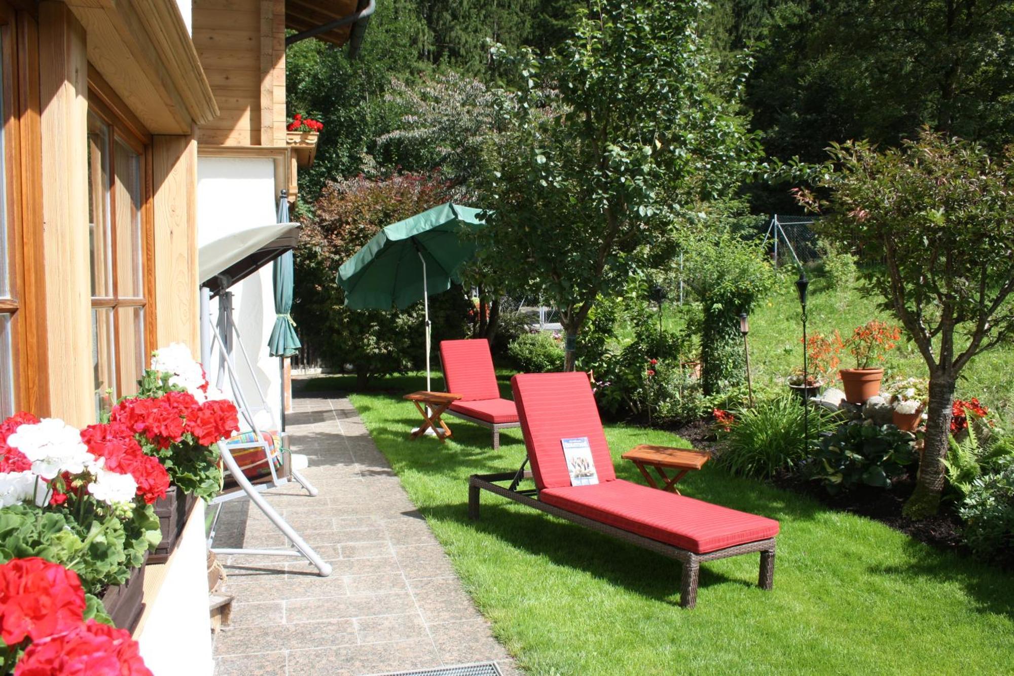 Vronis Waldhaus Adults Only Aparthotel Mayrhofen Eksteriør bilde