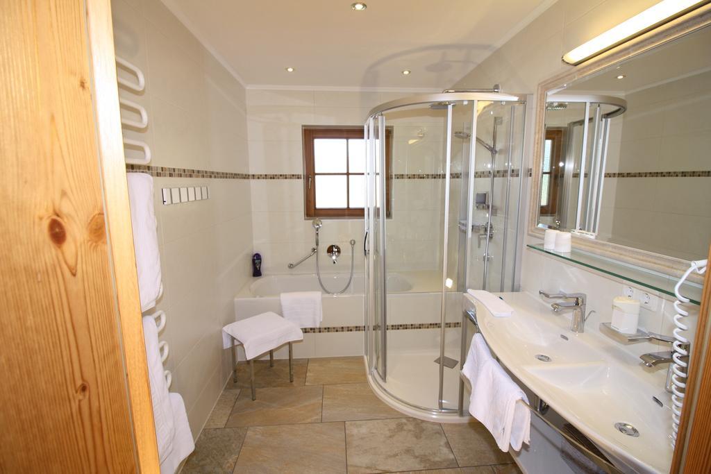 Vronis Waldhaus Adults Only Aparthotel Mayrhofen Eksteriør bilde