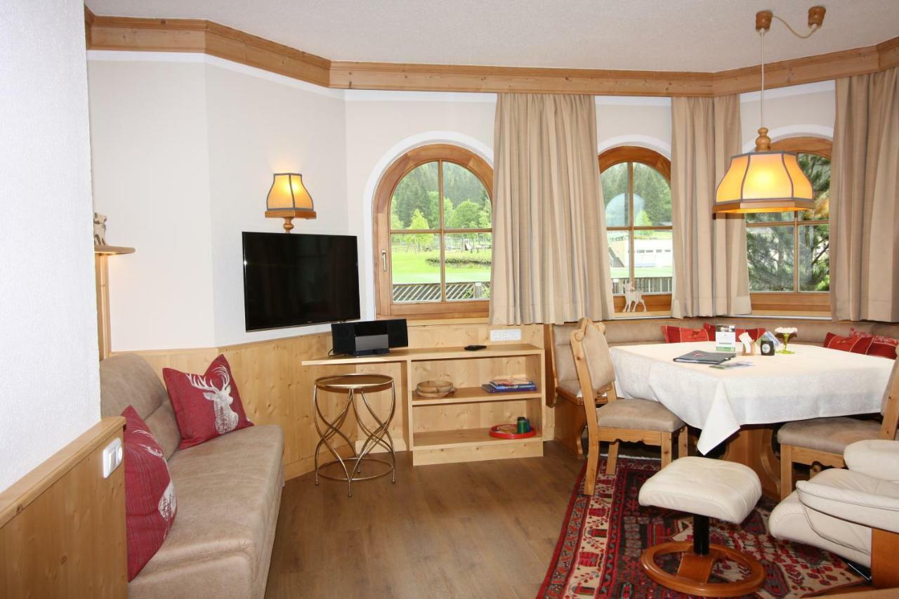 Vronis Waldhaus Adults Only Aparthotel Mayrhofen Eksteriør bilde